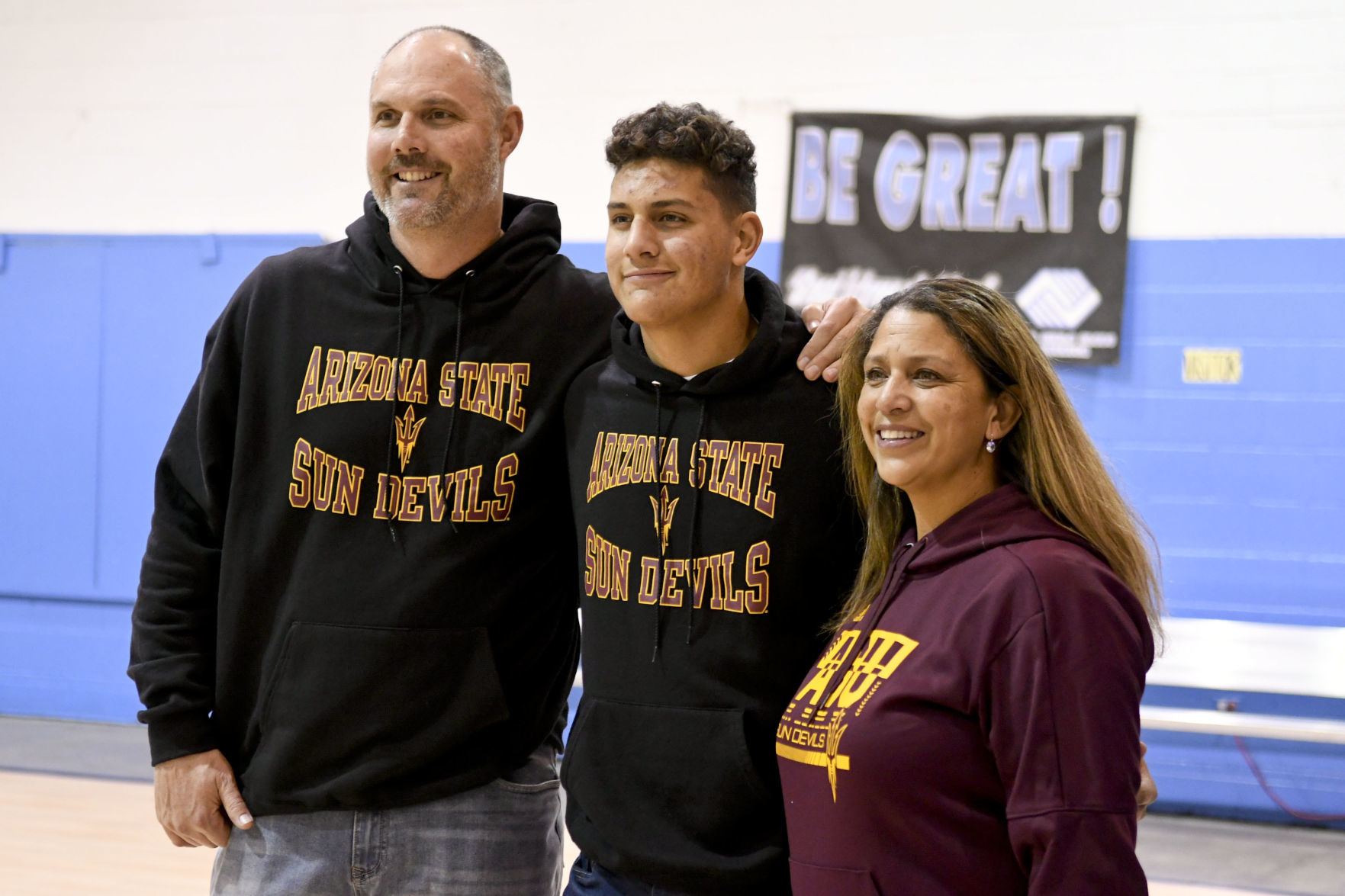 121819 Morgan and Nunez sign 10.jpg